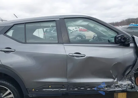 2020 Nissan Kicks Sv Xtronic Cvt z USA, uszkodzony, nr VIN 3N1CP5CV2LL517341